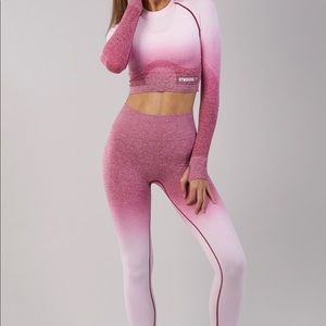 Gymshark Set - Ombre Seamless Chalk/Pink color